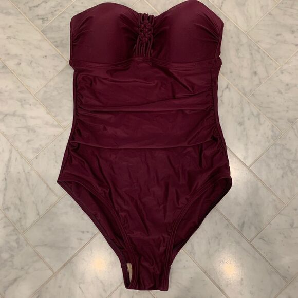 Merona Target brand one piece Swim Suit - S “host pick” !!! - Picture 1 of 9